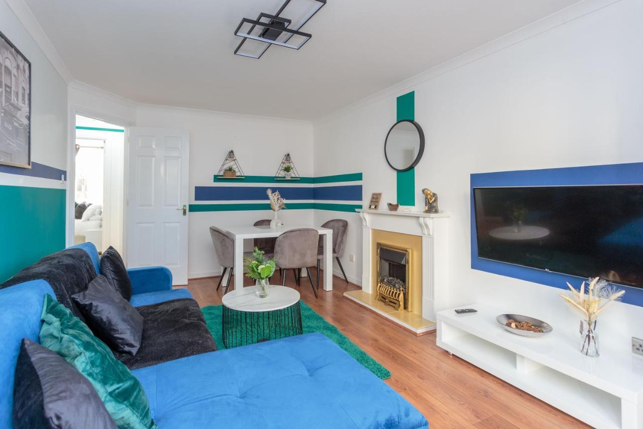Appartement Stylish 2 Bedroom In *